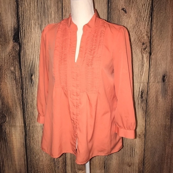 Banana Republic Tops - BANANA REPUBLIC CORAL PETITE MEDIUM BLOUSE